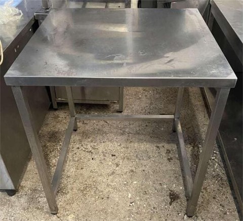 Μεταχειρισμένο Τραπέζι Ανοξείδωτο Χωρίς Πάτο